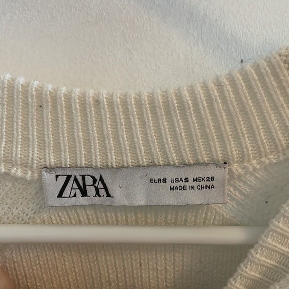 Zara Striped Sweater - Picture 3 of 8